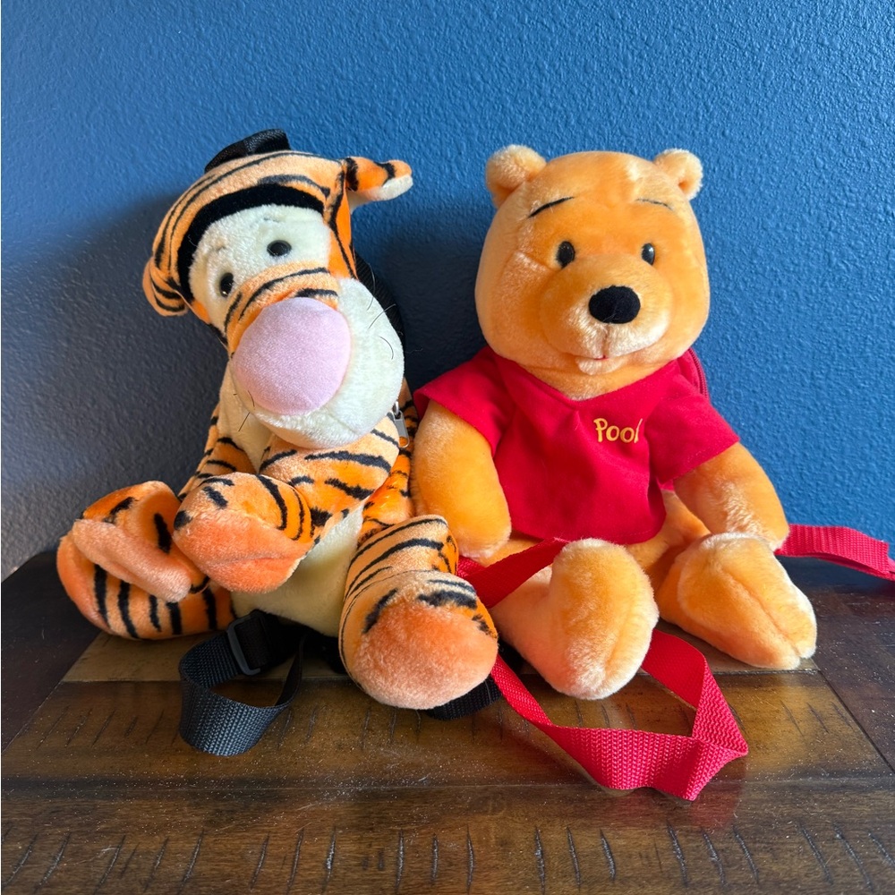 Vintage Disney Winnie the Pooh and Tigger Plush Toy Backpack Set